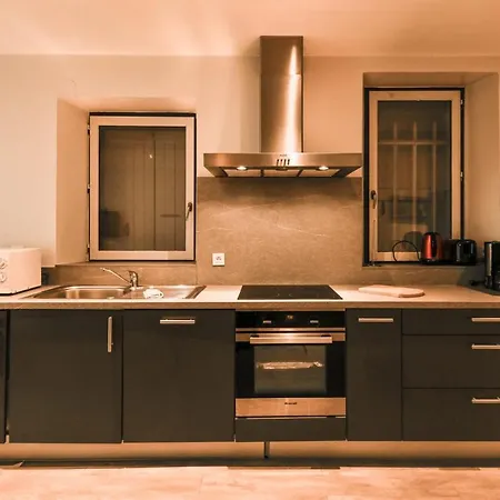 Le Sainte Claire - Aprtement 45 Square Meter In The Center Of Apartment