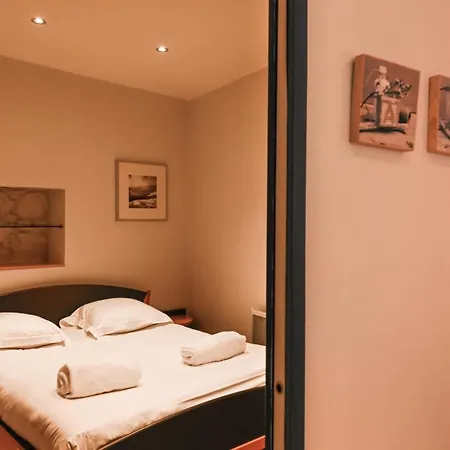Apartment Le Sainte Claire - Aprtement 45 Square Meter In The Center Of Annecy