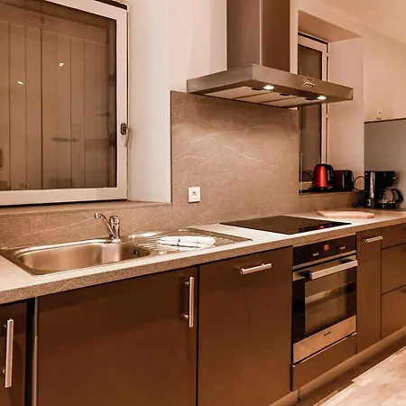 Le Sainte Claire - Aprtement 45 Square Meter In The Center Of